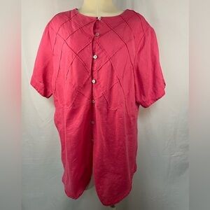 Jordan Woman 100% linen button down top. Dark pink with a window pane pattern.
